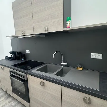 Apartment Grosses ,helles & Stillvolles Im Herzen Von